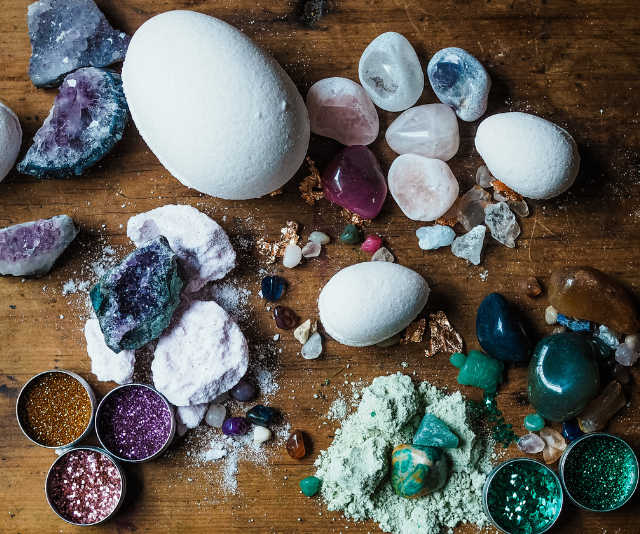 Aussie mum, Elise Clarkson from Wild Mountain Child has created the most magical Easter Egg alternative, PlayFizz 