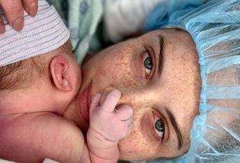 These incredibly powerful birth images have been deemed the best of 2020