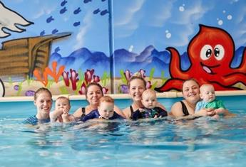 Baby swimming lessons: Are they worthwhile and what can you expect?