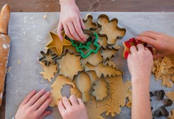 Edible goodies, a round up of the best baked Christmas gifts to make with kids